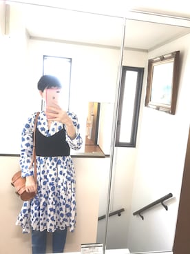 「小花柄ワンピース」｜「アイテム（キャミソール）」を使った、さわさん（レディース・170cm）の夏コーディネート