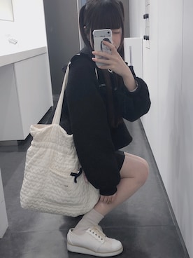 「axes femme（アクシーズファム）のアイテム（スニーカー）」を使った、えび定食さん（レディース・157cm）の秋コーディネート
