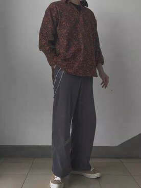 塌鼻ziさんのコーディネート