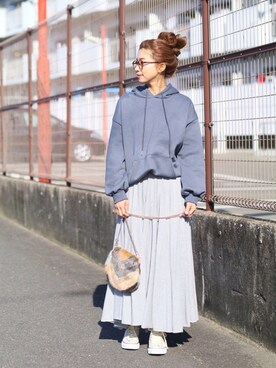 「reca（レカ）のアイテム（パーカー）」を使った、recastaffさん（レディース・167cm）の冬コーディネート