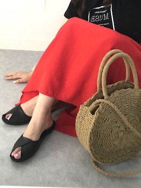 「reca（レカ）のアイテム（シューズ）」を使った、recastaffさん（レディース・167cm）の春コーディネート