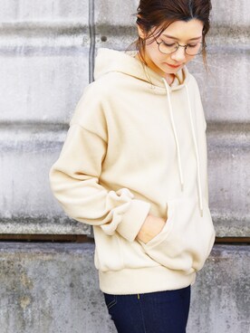 「reca（レカ）のアイテム（パーカー）」を使った、recastaffさん（レディース・167cm）の冬コーディネート