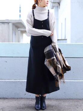 「reca（レカ）のアイテム（サロペット/オーバーオール）」を使った、recastaffさん（レディース・167cm）の冬コーディネート