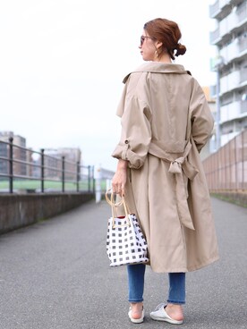 「reca（レカ）のアイテム（トレンチコート）」を使った、recastaffさん（レディース・167cm）の冬コーディネート