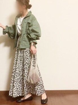 「reca（レカ）のアイテム（ミリタリージャケット）」を使った、recastaffさん（レディース・152cm）の冬コーディネート