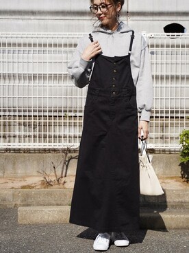 「reca（レカ）のアイテム（サロペット/オーバーオール）」を使った、recastaffさん（レディース・165cm）の春コーディネート
