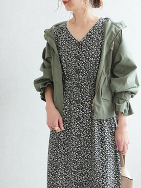 「reca（レカ）のアイテム（ミリタリージャケット）」を使った、recastaffさん（レディース・165cm）の春コーディネート