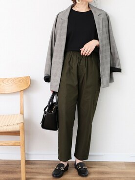 「reca（レカ）のアイテム（チノパンツ）」を使った、recastaffさん（レディース・165cm）の秋コーディネート