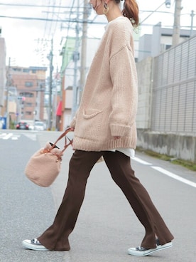 「reca（レカ）のアイテム（レッグウェア）」を使った、recastaffさん（レディース・165cm）の秋コーディネート