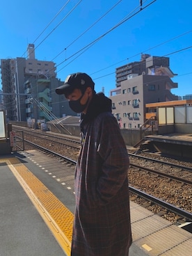 「アイテム（ステンカラーコート）」を使った、SEーYAさん（メンズ・172cm・20代）の冬コーディネート