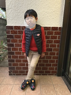 「アイテム（ダウンベスト）」を使った、storzさん（キッズ・110cm）の秋コーディネート