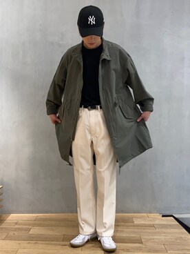 「ホワイトパンツ」｜「アイテム（その他アウター）」を使った、せっこさん（メンズ・178cm）の春コーディネート