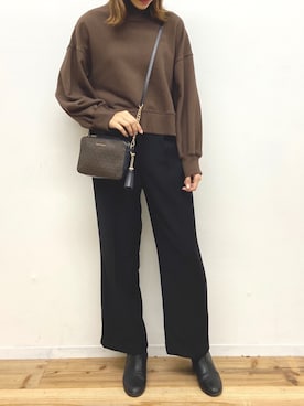 「Libra Cue（リブラ キュー）のアイテム（スラックス）」を使った、 mikia。さん（レディース・173cm）の秋コーディネート