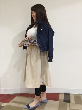 「one after another NICE CLAUP（ワンアフターアナザーナイスクラップ）のアイテム（デニムジャケット）」を使った、okazakiさん（レディース・160cm）の春コーディネート