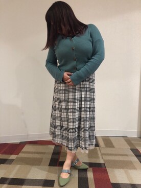 「one after another NICE CLAUP（ワンアフターアナザーナイスクラップ）のリバーシブルプリーツスカート（スカート）」を使った、okazakiさん（レディース・163cm）の春コーディネート