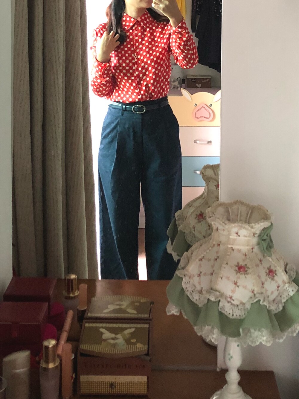 「UNIQLOのアイテム（チノパンツ、ブルー系）」を使った、flowerさん（レディース・162cm）の秋コーディネートの1枚目の写真