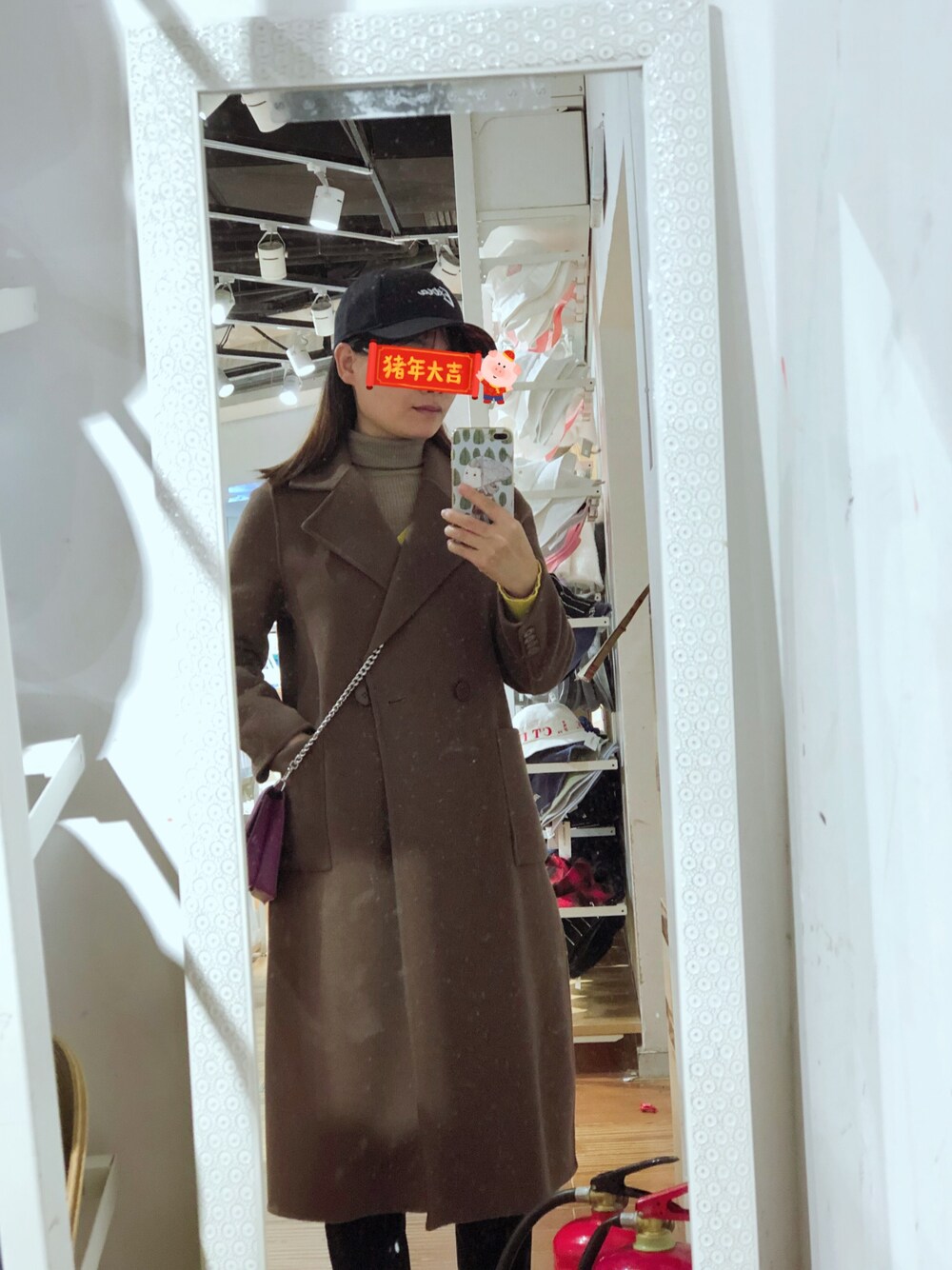 「UNIQLOのアイテム（ニット/セーター、ベージュ系）」を使った、flowerさん（レディース・162cm）の冬コーディネートの1枚目の写真