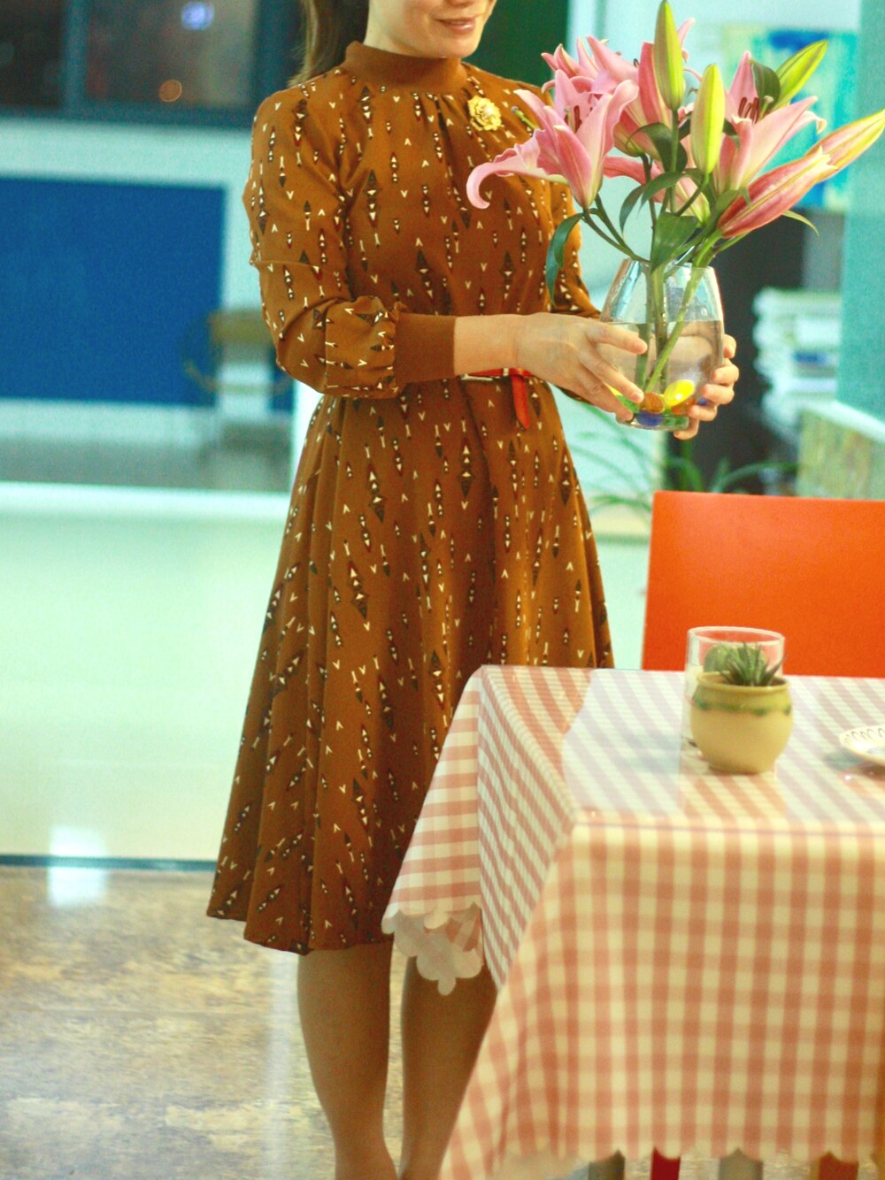 「实体店のアイテム（ワンピース、ブラウン系）」を使った、flowerさん（レディース・162cm）の春コーディネートの1枚目の写真