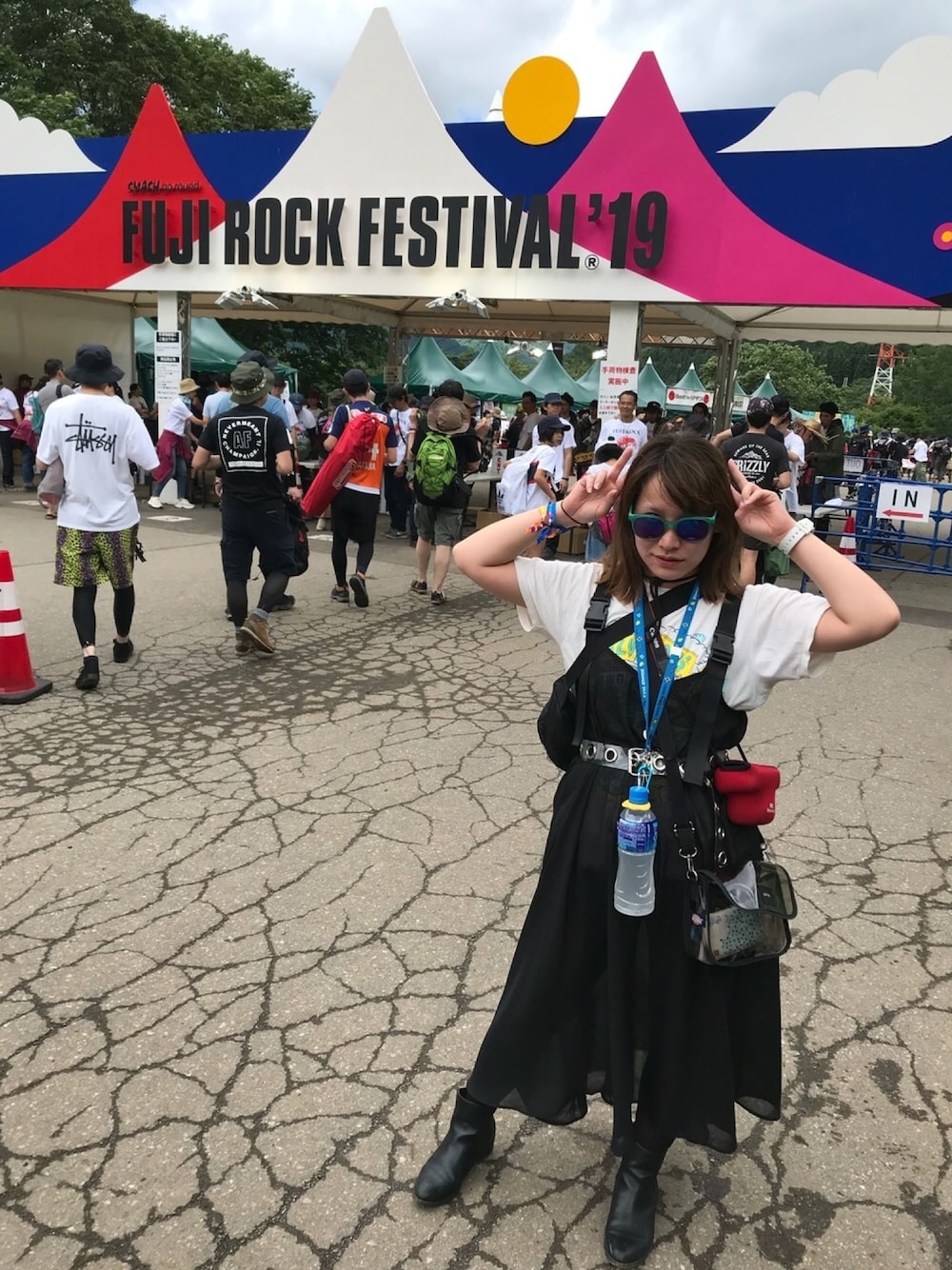 「fujirock、夏フェス、フェススタイル、フジロック」｜「jouetieのバックルシースルーワンピース（ワンピース、ブラック系）」を使った、MAIさん（レディース・153cm）の夏コーディネートの1枚目の写真
