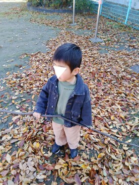 「antiqua」｜「アイテム（スウェット）」を使った、yutoetoさん（キッズ・100cm）の秋コーディネート