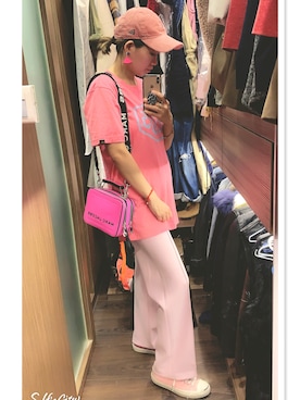 「Marc by Marc Jacobs（マークバイマークジェイコブス）のアイテム（メッセンジャーバッグ）」を使った、Feng🇹🇼さん（レディース・157cm）の夏コーディネート