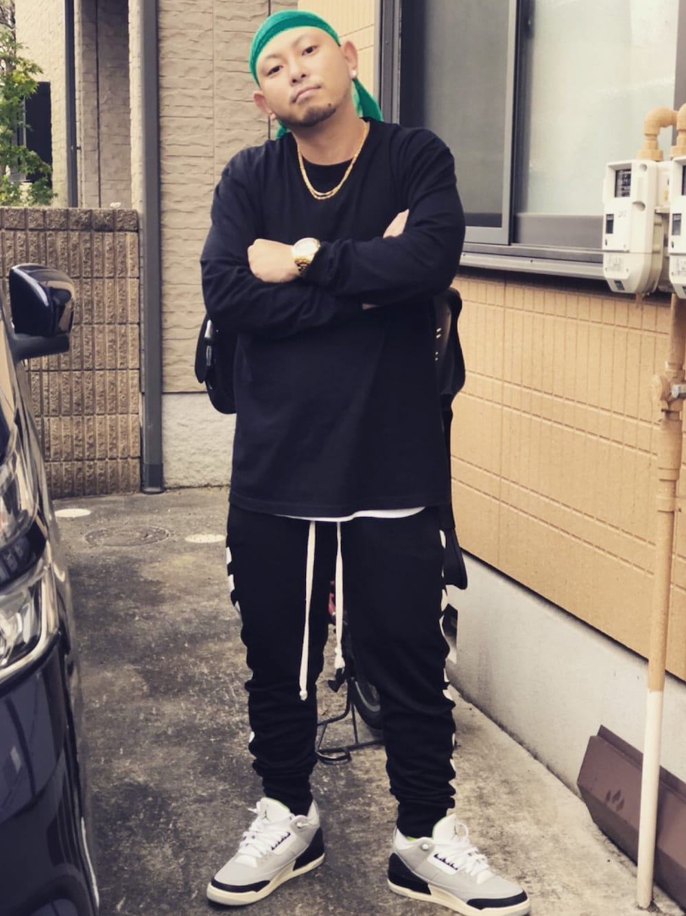 「ストリート、シンプル、スニーカーコーデ、オーバーサイズ、プチプラ、ビックシルエット、ブラック、シンプルコーデ、NIKE、ストリートコーデ」｜「United AthleのUnited Athle/ロングスリーブリブTシャツ（Tシャツ/カットソー、ブラック系）」を使った、⛪️akilla⛪️さん（メンズ・170cm）の秋コーディネートの1枚目の写真