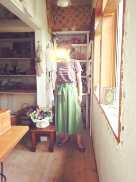 「many drops.のアイテム（スカート、グリーン系）」を使った、mamieさん（レディース・158cm）の夏コーディネート