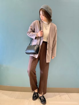 「スリットパンツ」｜「アイテム（ハンチング/ベレー帽）」を使った、あっきーさん（レディース・160cm）の秋コーディネート