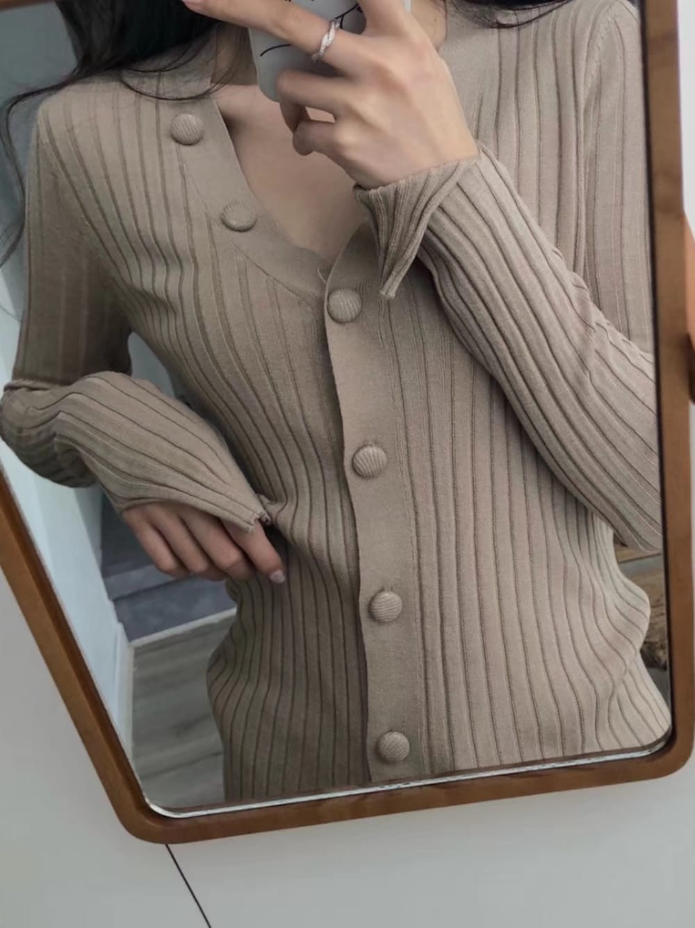 「Springのアイテム（ニット/セーター、ベージュ系）」を使った、o泡果奶さん（レディース・163cm）の春コーディネートの1枚目の写真