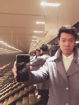 「アイテム（トレンチコート、シルバー系）」を使った、不是爱搭是爱瞎搭さん（メンズ・185cm）の春コーディネート