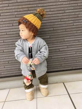「combimini（コンビミニ）のアイテム（パンツ）」を使った、HINATA☺︎さん（キッズ・70cm）の冬コーディネート