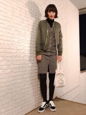 「EDITION（エディション）のアイテム（ブルゾン）」を使った、潮田あかりさん（レディース・166cm）の冬コーディネート