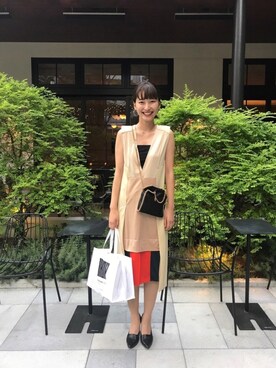 潮田あかりさんの「TOGA PULLA スパンデックスジャージードレス」を使ったコーディネート