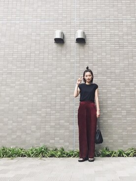 「TOGA PULLA（トーガ　プルラ）のアイテム（シューズ）」を使った、潮田あかりさん（レディース・166cm）の秋コーディネート