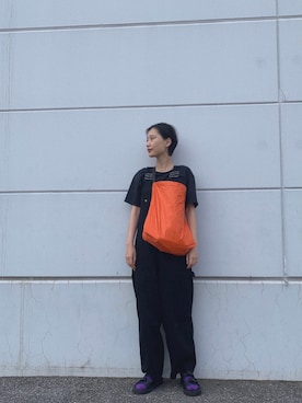 「suicoke（スイコック）のアイテム」を使った、潮田あかりさん（レディース・166cm）の夏コーディネート
