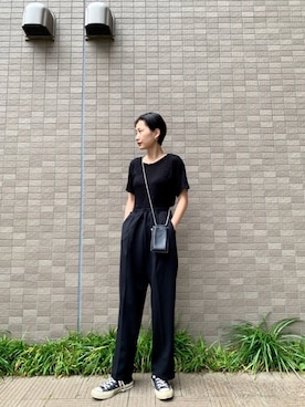 「MONDAY EDITION（マンデイ　エディション）のアイテム」を使った、潮田あかりさん（レディース・166cm）の秋コーディネート