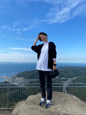 「LOEWE（ロエベ）のアイテム（バッグ）」を使った、潮田あかりさん（レディース・166cm）の秋コーディネート