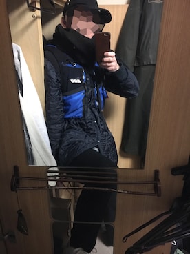 「SALOMON（サロモン）のアイテム（バックパック/リュック、ブルー系）」を使った、ツナマヨさん（メンズ）の秋コーディネート