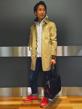 「BLACK LABEL CRESTBRIDGE（ブラックレーベル・クレストブリッジ）のアイテム（ステンカラーコート）」を使った、かずさん（メンズ・177cm）の冬コーディネート