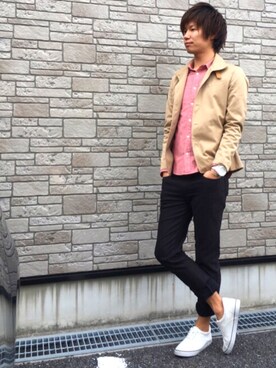 「ホワイトスニーカー」｜「アイテム（アナログ腕時計）」を使った、Ryu--taさん（メンズ・183cm）の春コーディネート
