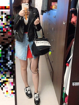 「HOGAN（ホーガン）のアイテム」を使った、Lindaさん（レディース・158cm）の冬コーディネート