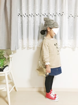 「AZUL by moussy（アズールバイマウジー）のアイテム（スウェット）」を使った、riiさん（キッズ・120cm）の秋コーディネート