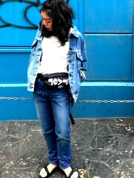「Levi's（リーバイス）のアイテム（バッグ）」を使った、リーバイス STAFF WOMENさん（レディース・152cm）の夏コーディネート