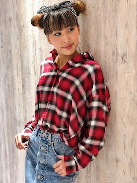 「Levi's（リーバイス）のアイテム（スカート）」を使った、リーバイス STAFF WOMENさん（レディース・165cm）の秋コーディネート