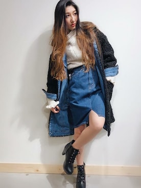 「Levi's（リーバイス）のアイテム（ニット/セーター）」を使った、リーバイス STAFF WOMENさん（レディース・160cm）の冬コーディネート