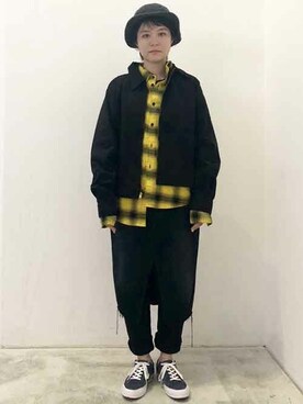 「Levi's（リーバイス）のアイテム（スカート）」を使った、リーバイス STAFF WOMENさん（レディース・158cm）の冬コーディネート