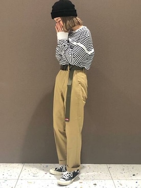 「Levi's（リーバイス）のアイテム（トップス）」を使った、リーバイス STAFF WOMENさん（レディース・160cm）の春コーディネート