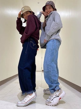 「Levi's（リーバイス）のアイテム（帽子）」を使った、リーバイス STAFF WOMENさん（レディース・153cm）の秋コーディネート