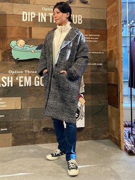 「Levi's（リーバイス）のアイテム（チェスターコート）」を使った、リーバイス STAFF WOMENさん（レディース・159cm）の秋コーディネート