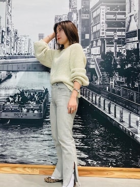 「Levi's（リーバイス）のアイテム（ニット/セーター）」を使った、リーバイス STAFF WOMENさん（レディース・158cm）の秋コーディネート